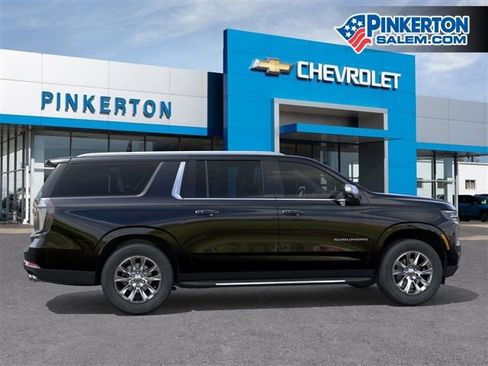 New 2025 Chevrolet Suburban Premier image 6