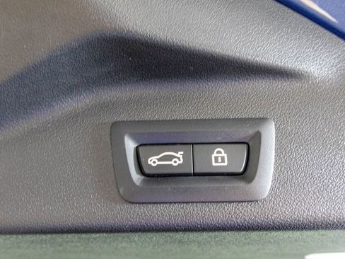 Used 2022 BMW X5 xDrive40i w/ Premium Package image 45