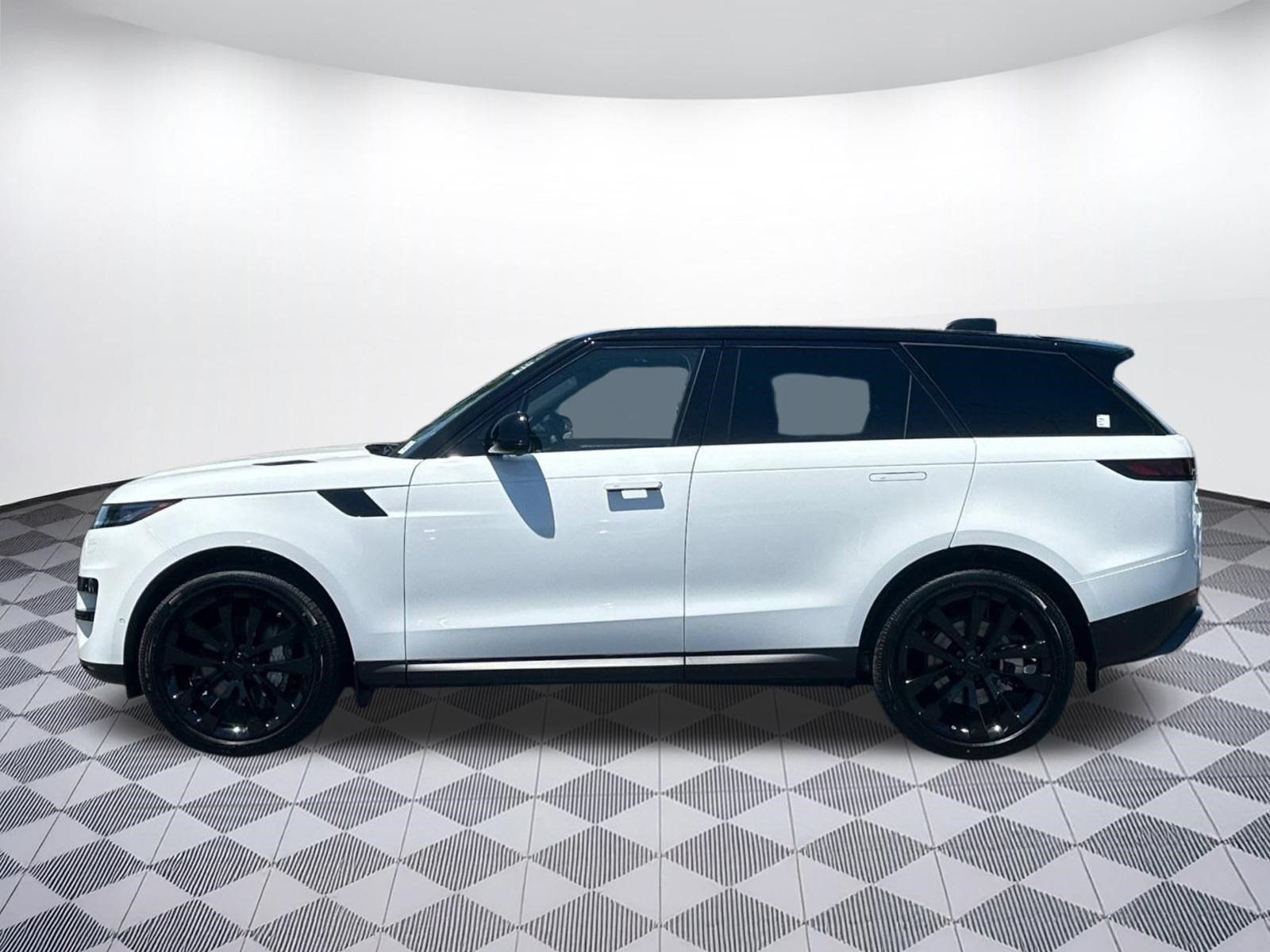 New 2026 Land Rover Range Rover Sport SE AWD/4WD image 2