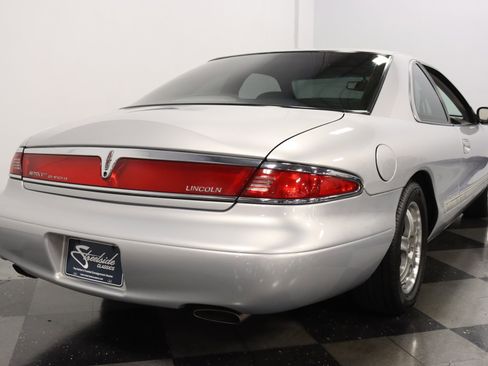 Used 1998 Lincoln Mark VIII RWD image 13