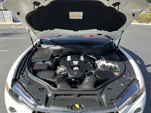 Used 2022 Maserati Levante GT image 52