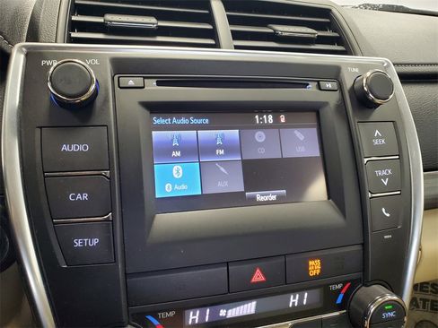 Used 2017 Toyota Camry LE image 19