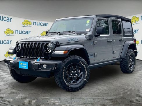 Used 2023 Jeep Wrangler Unlimited image 3