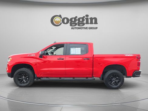 Used 2023 Chevrolet Silverado 1500 LT Trail Boss w/ LT Trail Boss Premium Package image 3