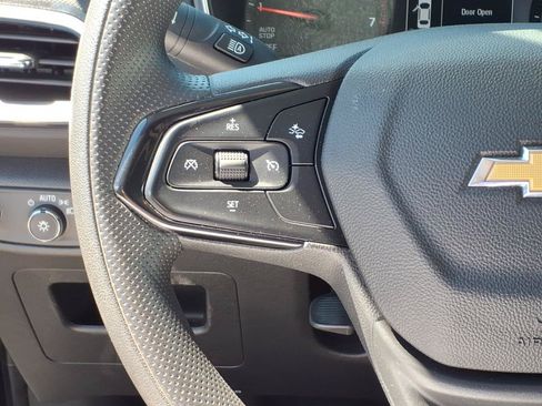 Used 2023 Chevrolet TrailBlazer LT FWD image 17