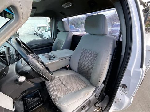 Used 2012 Ford F250 XL w/ FX4 Off Road Pkg AWD/4WD image 29