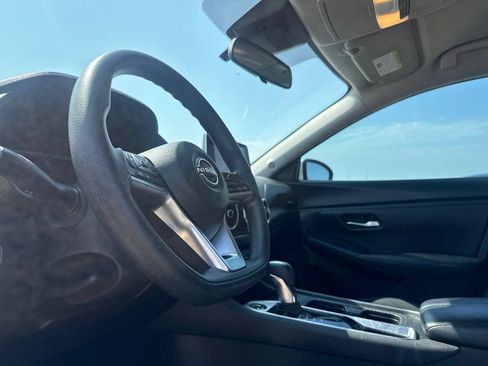 Certified 2024 Nissan Sentra SV FWD image 30