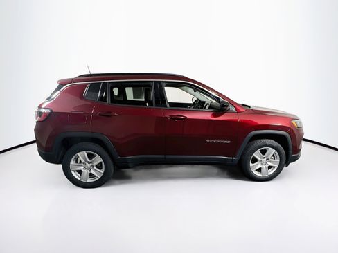 Used 2022 Jeep Compass Latitude AWD/4WD image 4
