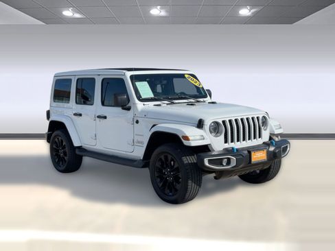 Used 2023 Jeep Wrangler Sahara w/ Cold Weather Group image 7