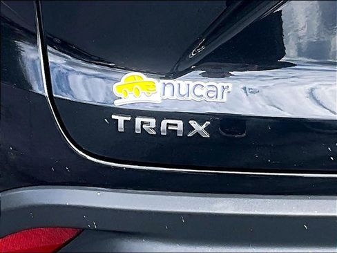 Used 2024 Chevrolet Trax LS FWD image 29