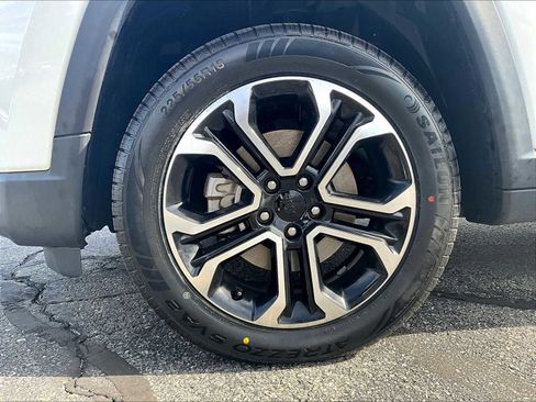 Used 2022 Jeep Compass Limited image 7