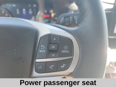 Used 2024 Ford Explorer XLT w/ Equipment Group 202A AWD/4WD image 12