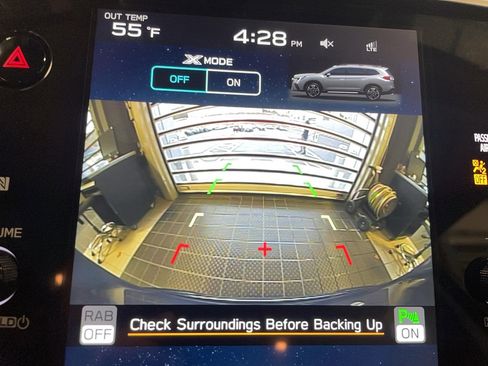 Used 2024 Subaru Ascent Premium w/ Convenience Package image 10