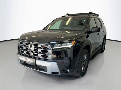 New 2026 Honda Pilot TrailSport image 4