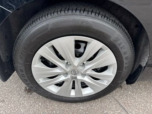 Certified 2025 Nissan Sentra S FWD image 29
