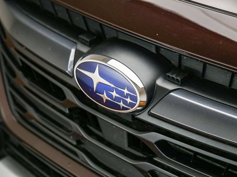 Used 2024 Subaru Outback Limited AWD/4WD image 8