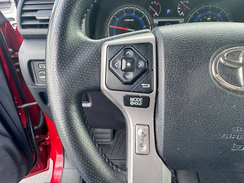Used 2014 Toyota 4Runner SR5 Premium image 18
