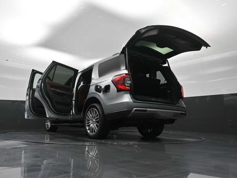 Used 2023 Ford Expedition Limited AWD/4WD image 49