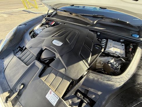 Used 2020 Porsche Cayenne AWD image 42