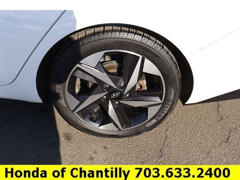Used 2023 Hyundai Elantra Limited w/ Cargo Package image 30