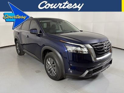 Used 2022 Nissan Pathfinder SV