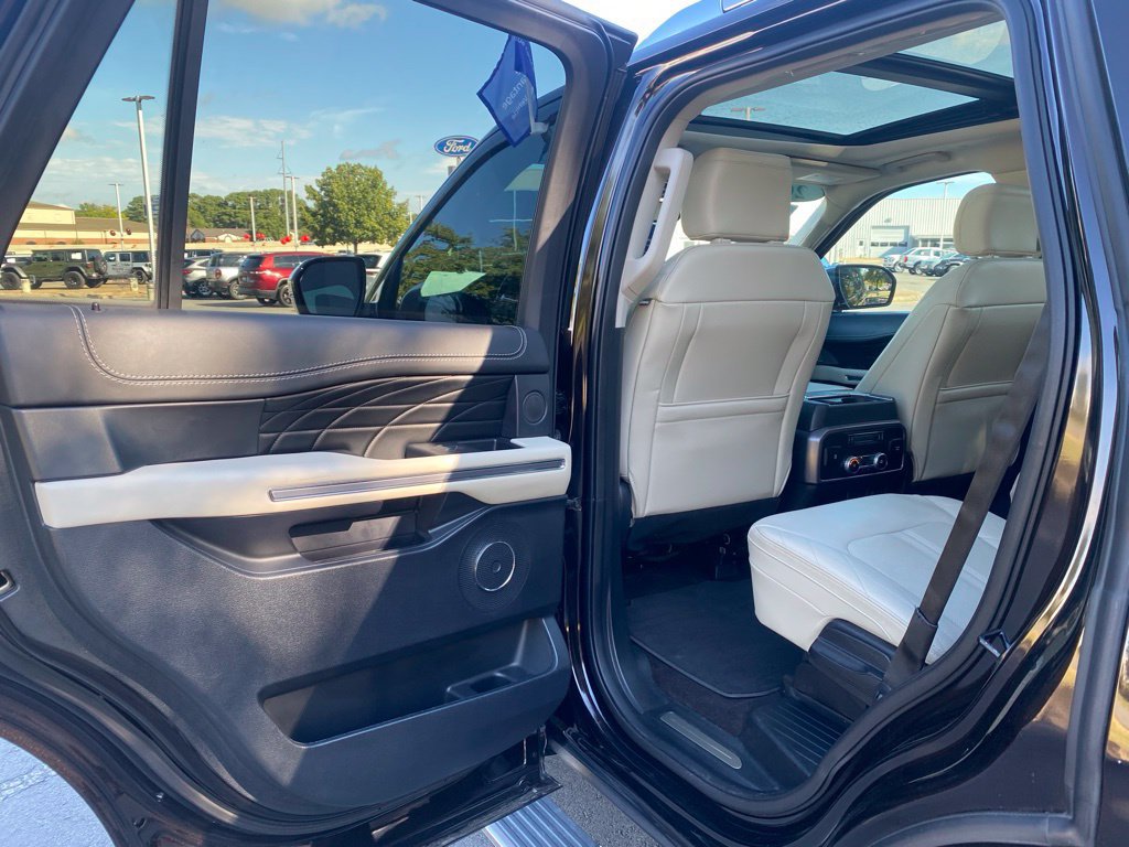 Used 2021 Ford Expedition Platinum AWD/4WD image 33