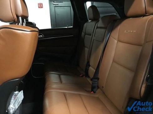 Used 2018 Jeep Grand Cherokee Summit image 34