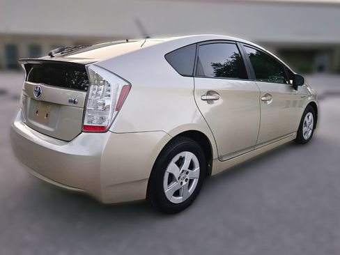 Used 2011 Toyota Prius Five image 5