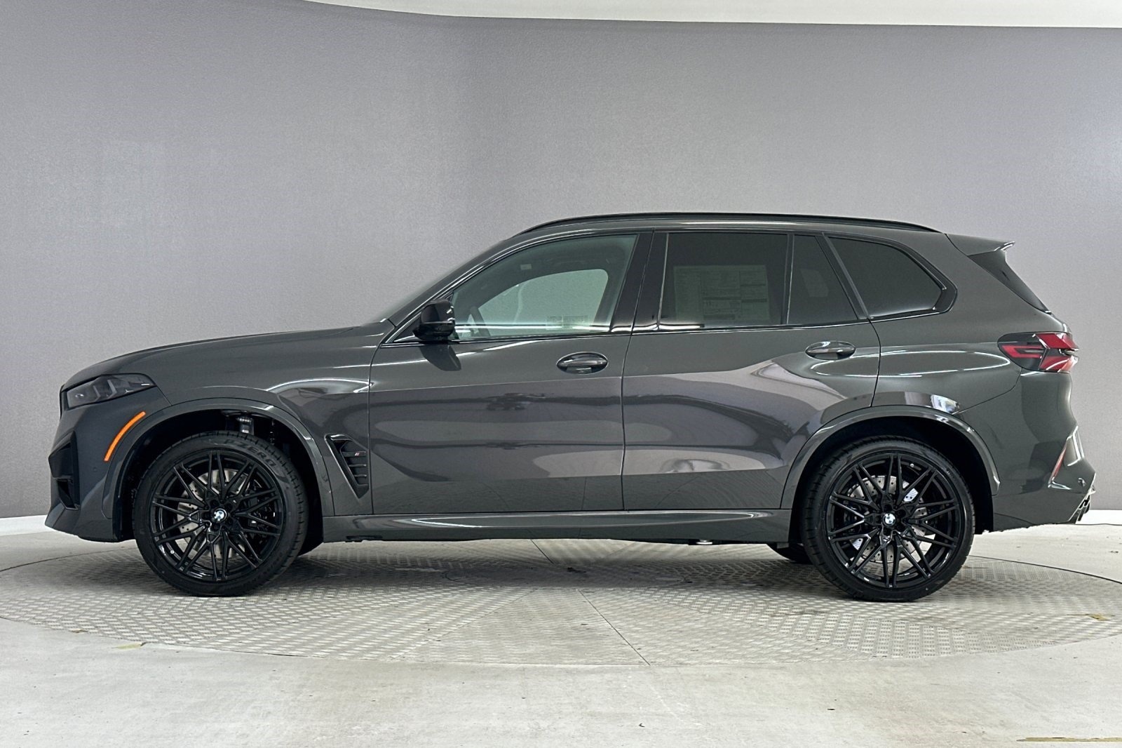 New 2026 BMW X5 M Competition w/ Executive Package AWD/4WD image 2