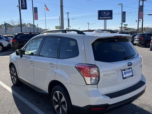 Used 2018 Subaru Forester 2.5i Premium image 5