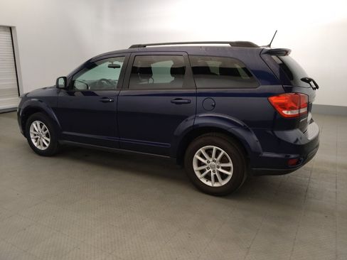 Used 2017 Dodge Journey SXT FWD image 3