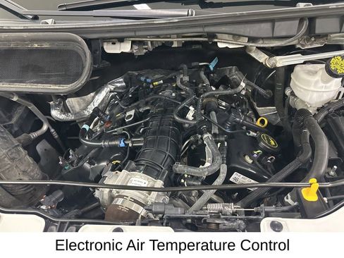 Used 2024 Ford Transit 350 XLT image 18