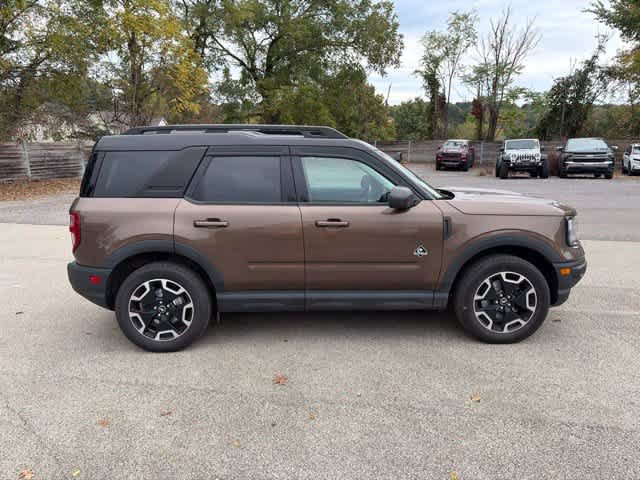 Used 2022 Ford Bronco Sport Outer Banks w/ Tech Package AWD/4WD image 10