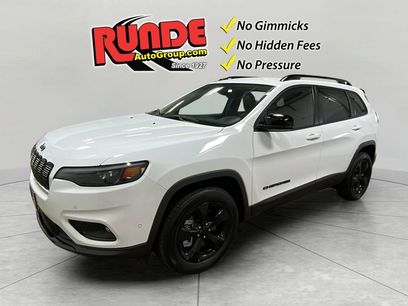 Used 2023 Jeep Cherokee Altitude Lux