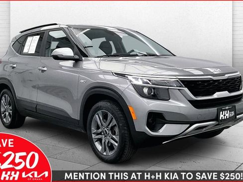 Used 2023 Kia Seltos S image 1