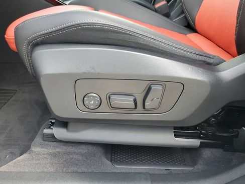 Used 2023 BMW X1 xDrive28i AWD/4WD image 17