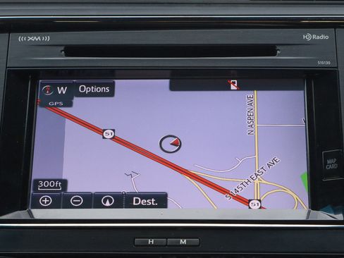 Used 2016 Toyota Avalon XLE Premium image 25