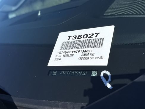 New 2026 GMC Sierra 2500 AT4 w/ AT4 Premium Plus Package image 38