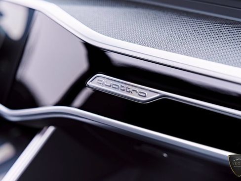 Used 2025 Audi RS 7 Performance AWD/4WD image 57