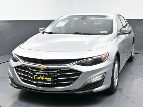 Used 2019 Chevrolet Malibu LS image 4