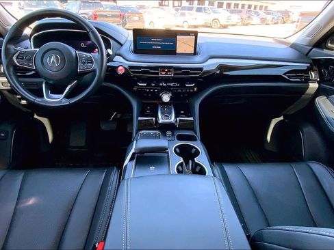 Used 2023 Acura MDX SH-AWD w/ Technology Package image 16