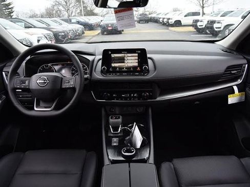 New 2026 Nissan Rogue SV image 8