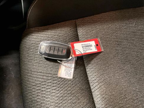 Certified 2024 Nissan Rogue SV image 30