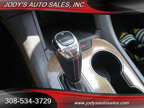 Used 2019 GMC Acadia SLE AWD/4WD image 16