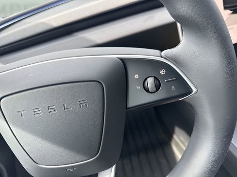 Used 2024 Tesla Model 3 Standard Range RWD image 18