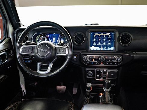 Used 2021 Jeep Wrangler Unlimited Sahara image 31