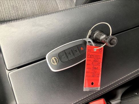 Used 2023 Nissan Rogue SV AWD/4WD image 13