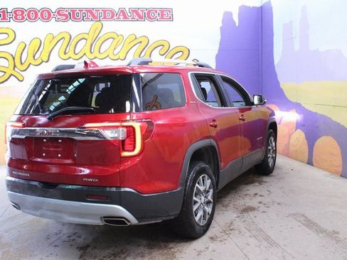 Used 2023 GMC Acadia SLE image 7
