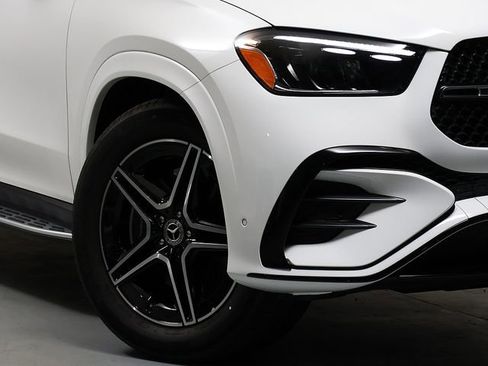 Certified 2026 Mercedes-Benz GLE 450 4MATIC image 3