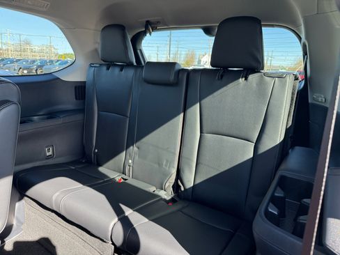 New 2026 Toyota Grand Highlander AWD image 31